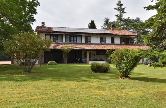 Vendita Casale Campagna Quattordio Piemonte