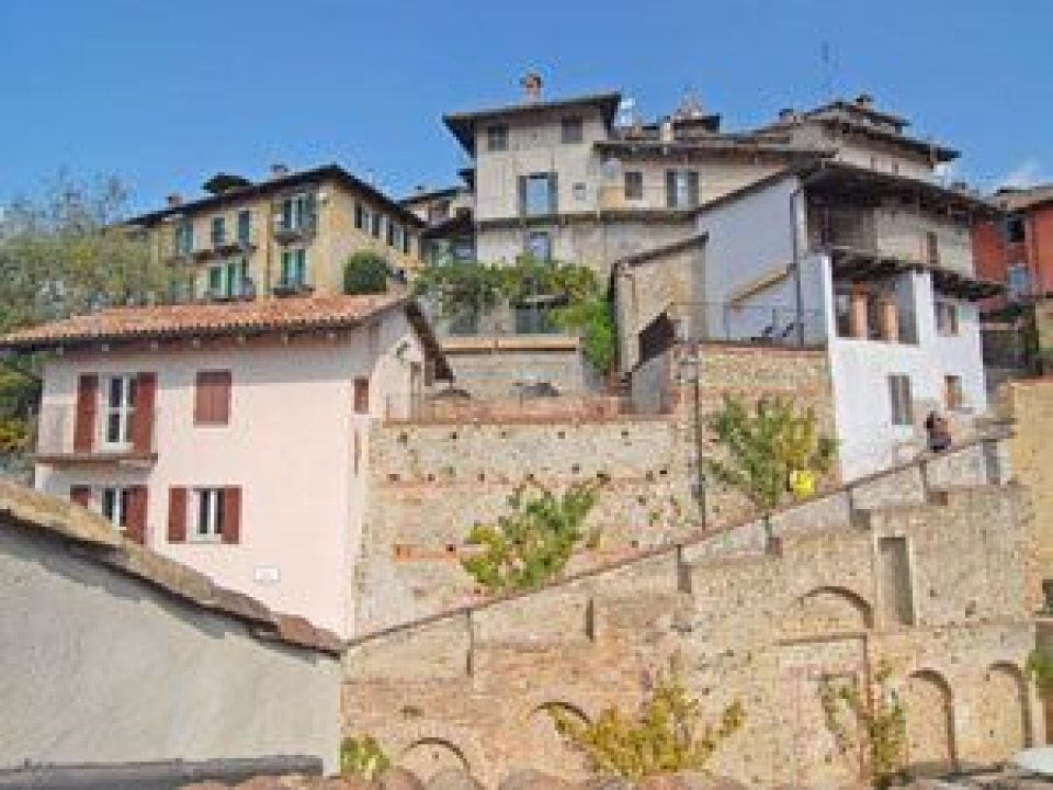 Vendita casale in zona tranquilla Monforte d´Alba Piemonte foto 22