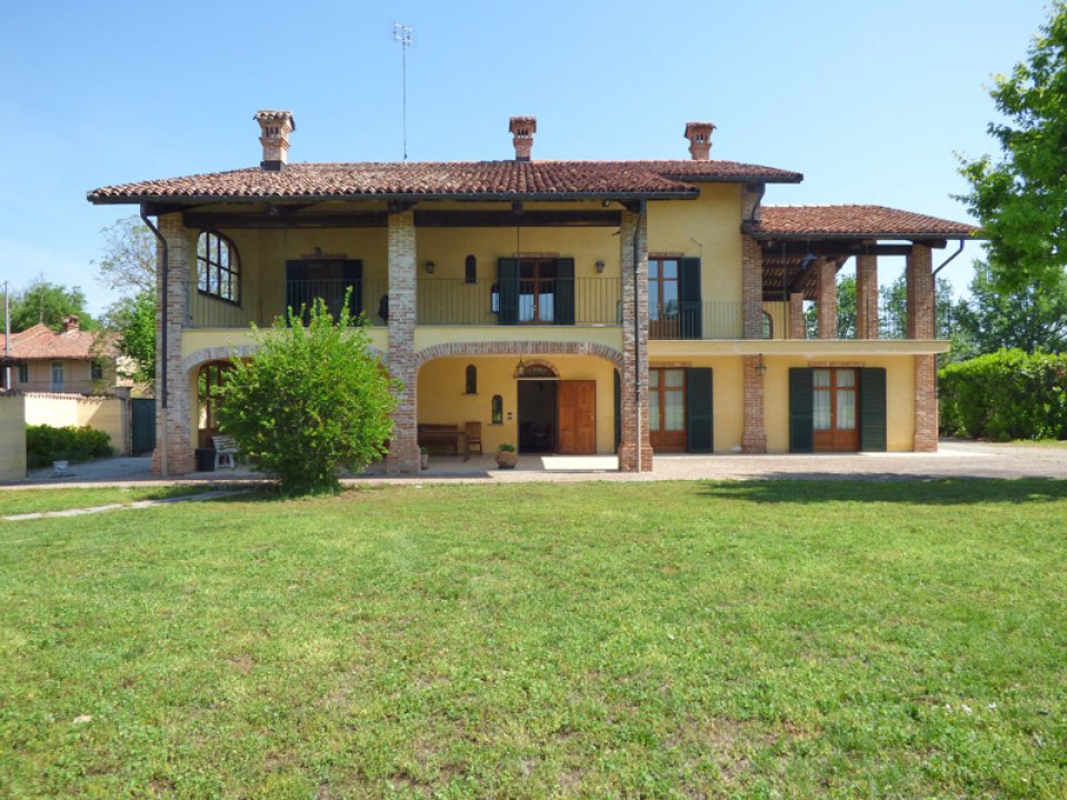 Vendita villa in zona tranquilla Narzole Piemonte foto 2