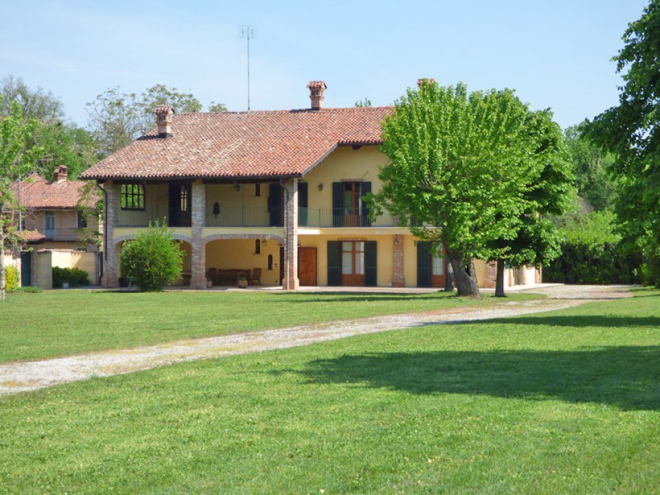 Vendita villa in zona tranquilla Narzole Piemonte foto 1