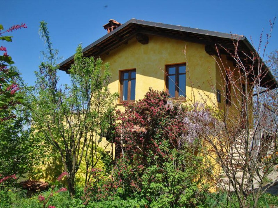 For sale cottage in quiet zone Murazzano Piemonte foto 32