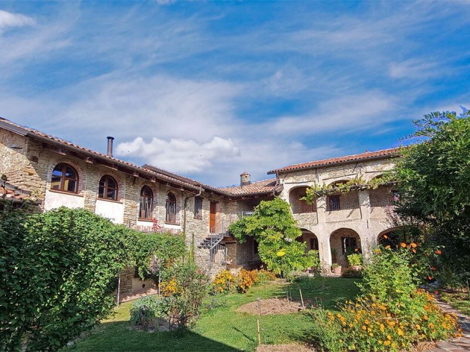 For sale cottage in quiet zone Murazzano Piemonte foto 2